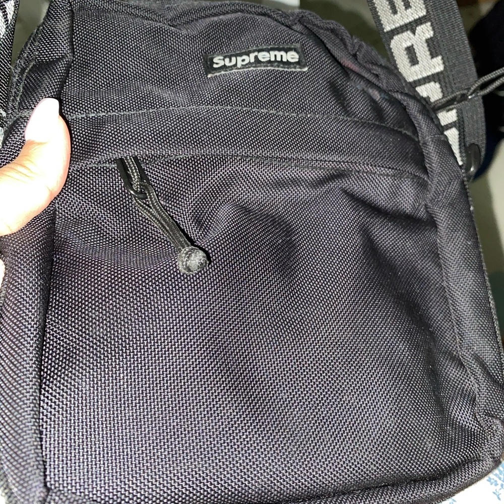 Supreme Shoulder Bag (SS18) - Picture 4 of 5